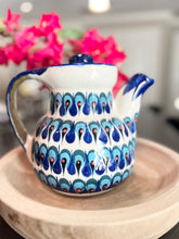 Load image into Gallery viewer, Gotas Tea Pot