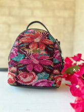 Load image into Gallery viewer, Mini Aria