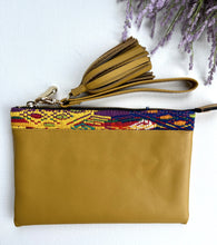 Load image into Gallery viewer, The Lily Wrislet