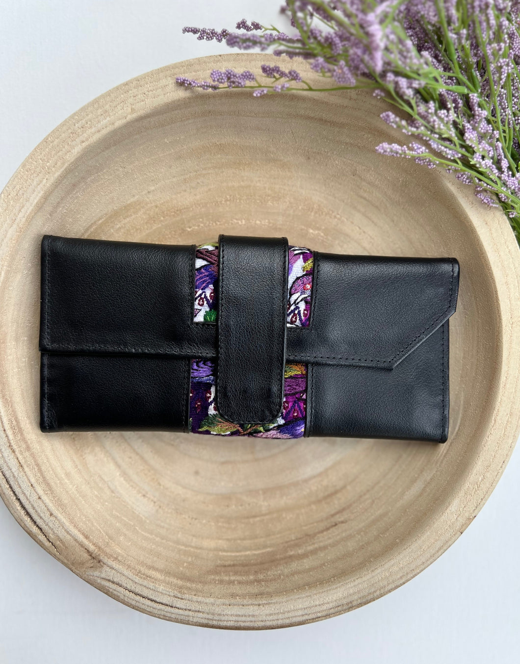 The Lily Wallet